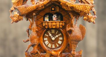Traditionelle Kuckucksuhren